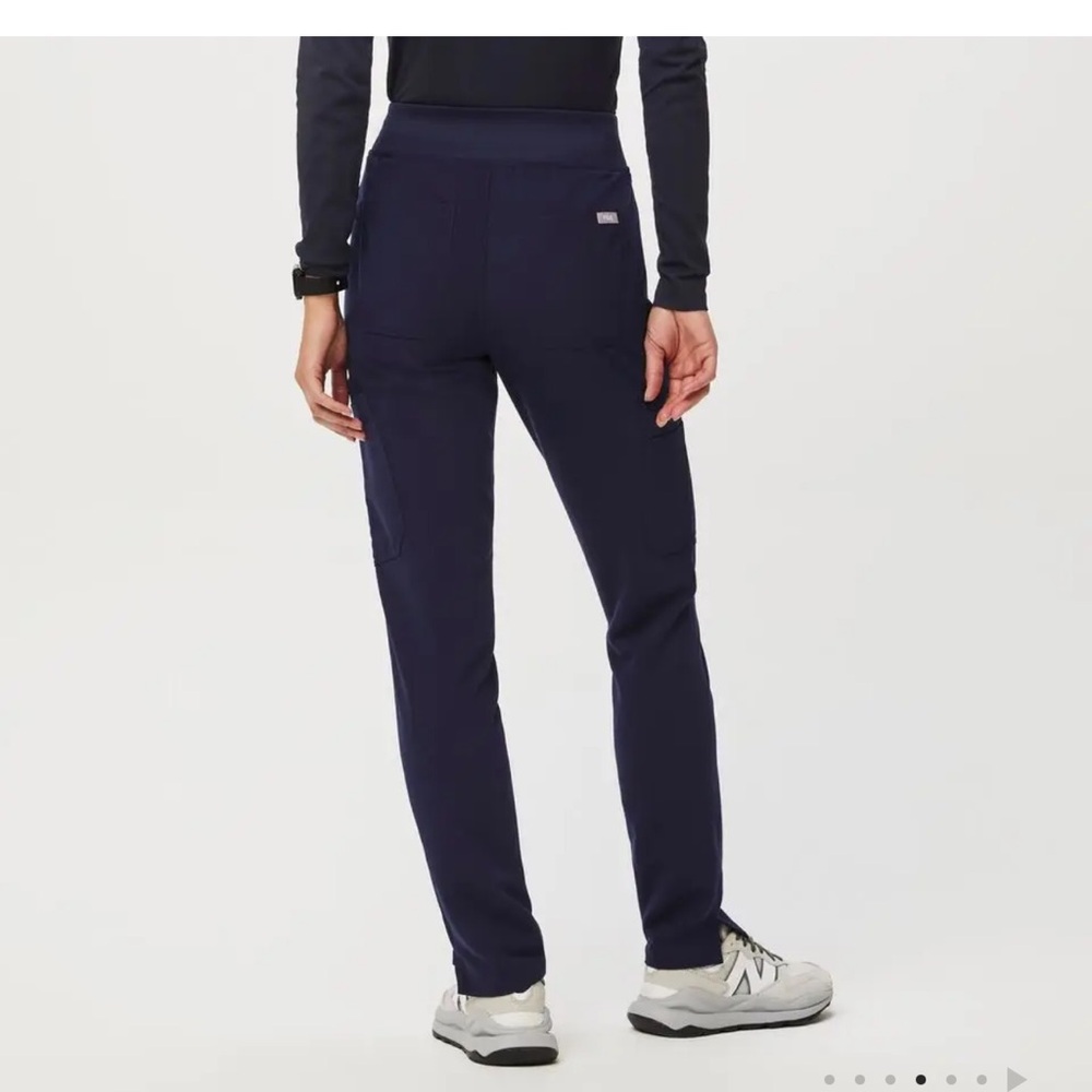 NWOT Figs Navy High Waisted Yola Skinny Scrub Pants - Picture 3 of 7